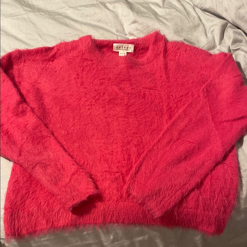 Velvet Women's Pink Sweater size large. Excellent condition